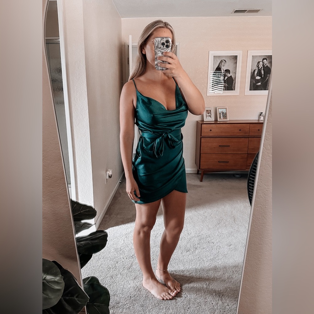 Selfie Leslie mini forest green satin dress